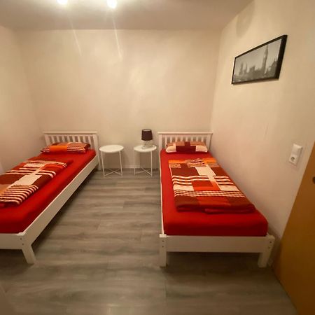 Ferienwohnung - Monteurwohnung Familie Houri Neupotz Luaran gambar